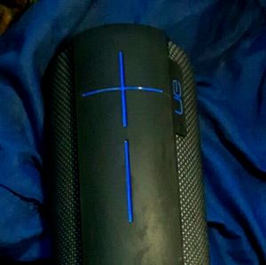 UE megaboom bt speaker
